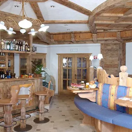 Casa Del Campo Отель Мадонна-ди-Кампильо