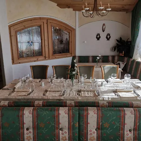 Casa Del Campo Отель Мадонна-ди-Кампильо